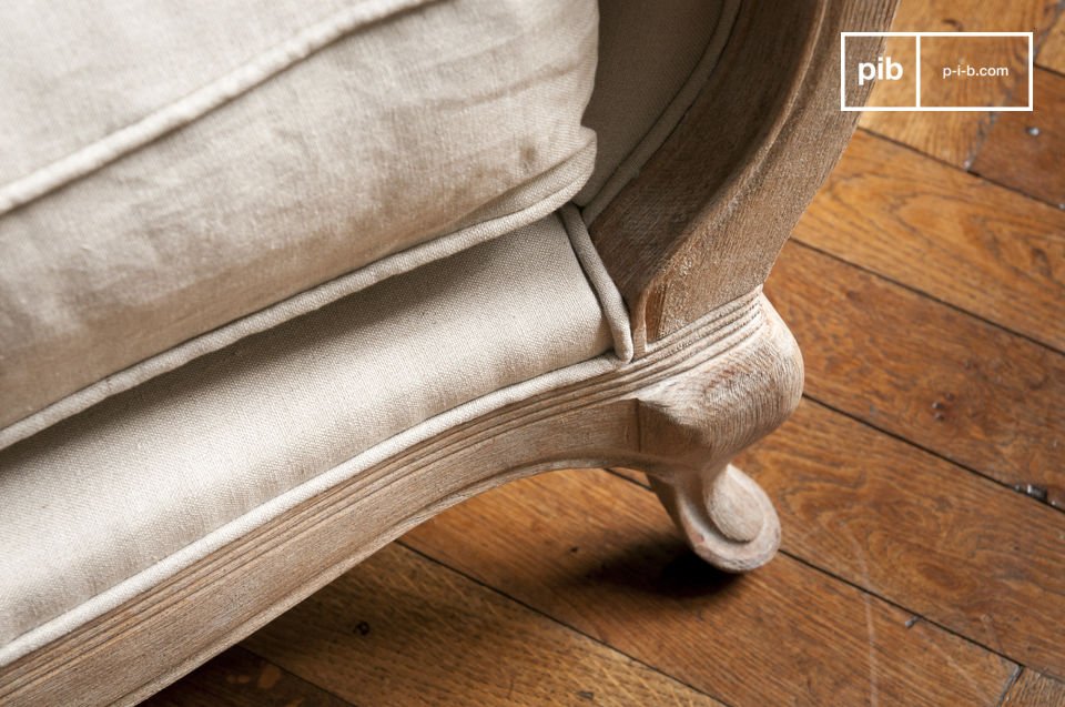 Der Sessel Grand Trianon passt perfekt in ein schönes Wohnzimmer oder aber auch in eine Ecke des