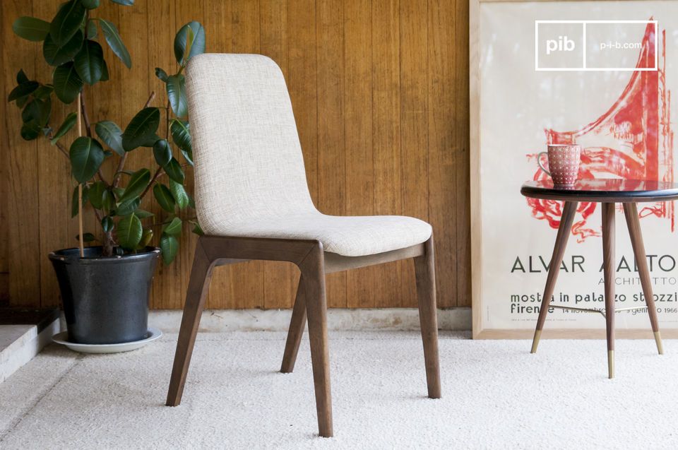 Eleganter Stuhl aus hellgrauem und dunklem Holz.